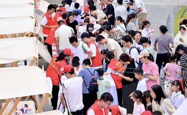 提升全民科学素质 2024年成都市龙泉驿区全国科普日闭买球软件幕(图3) 提升全民科学素质 2024年成都市龙泉驿区全国科普日闭买球软件幕(图3)